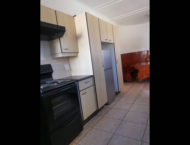 3 BEDROOM HOUSE FOR SALE IN BIRCHLEIGH NORTH